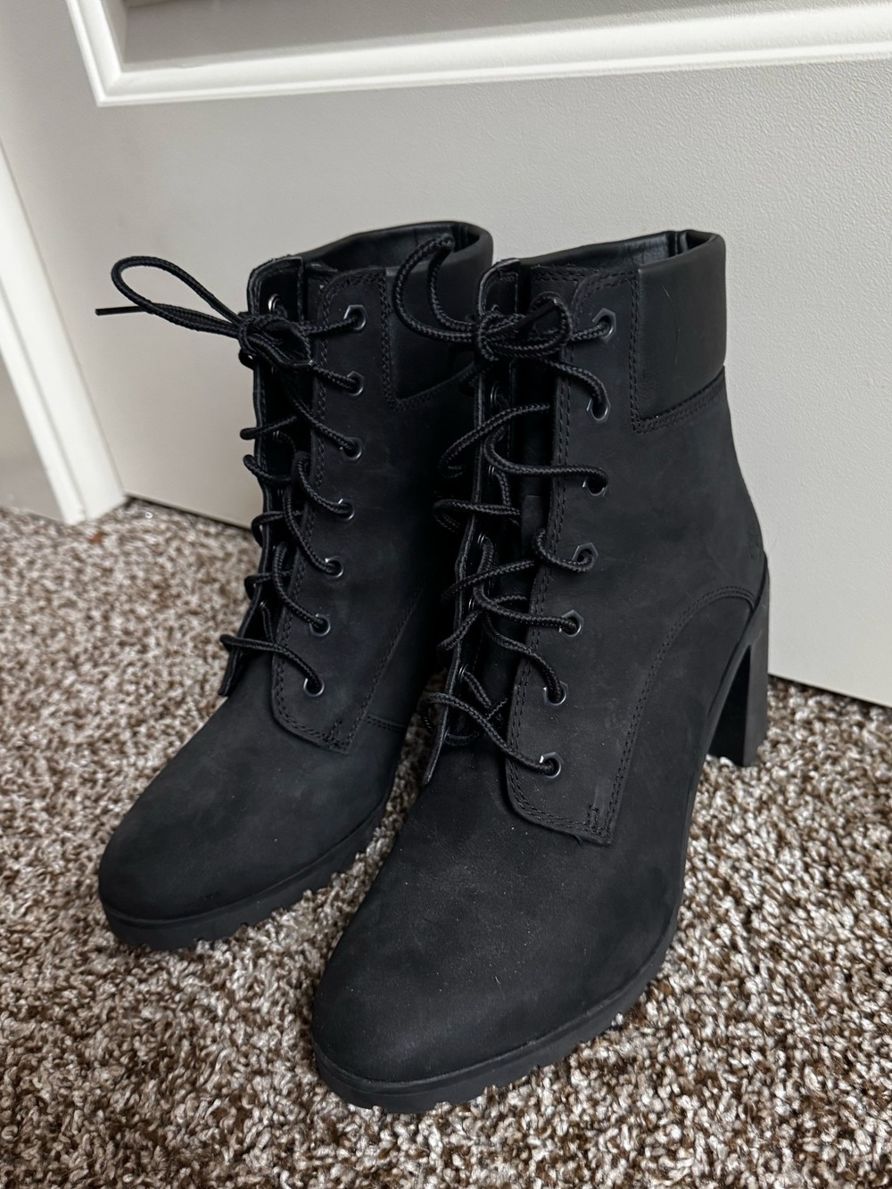 Timberland Allington Black Lace-Up Block Heel Ankle Boots